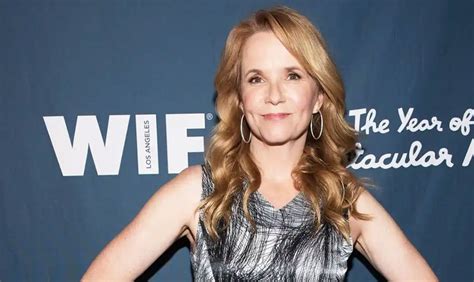 lea thompson net worth